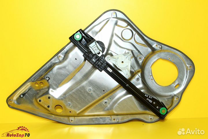 W204 C250 Стеклоподъемник задний правый