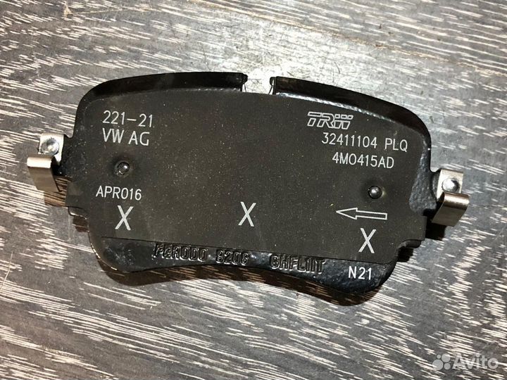 Зднре колодки 350/28 audi Q7 Q8 SQ7 SQ8 touareg