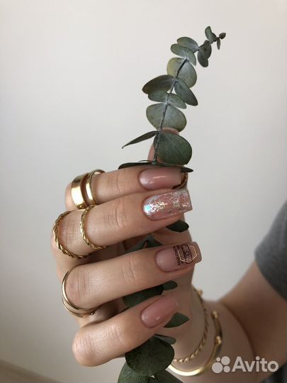 Маникюр педикюр