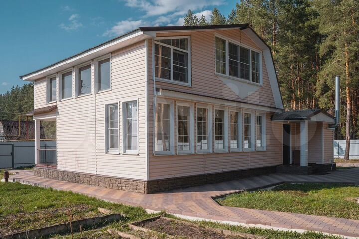 Дом 139 м² на участке 14 сот.