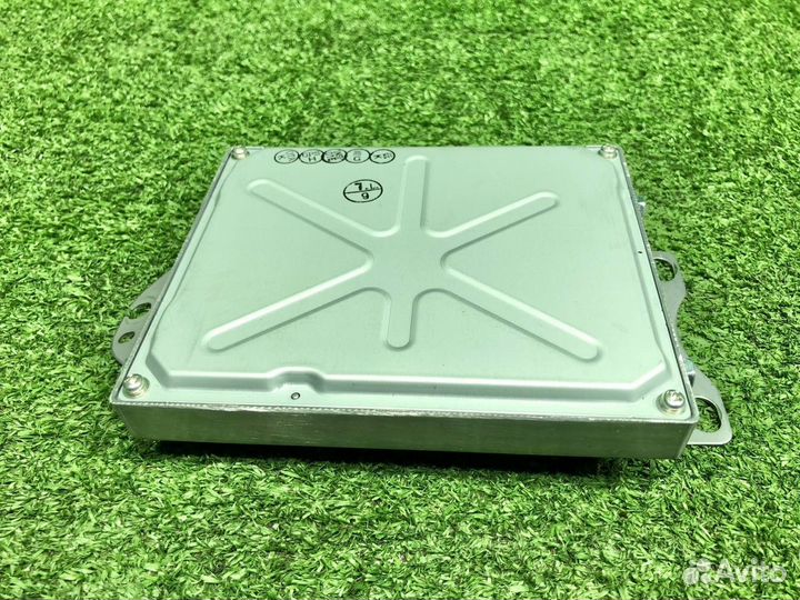 Блок управления радио Lexus Gs460 URS190 1UR-FSE