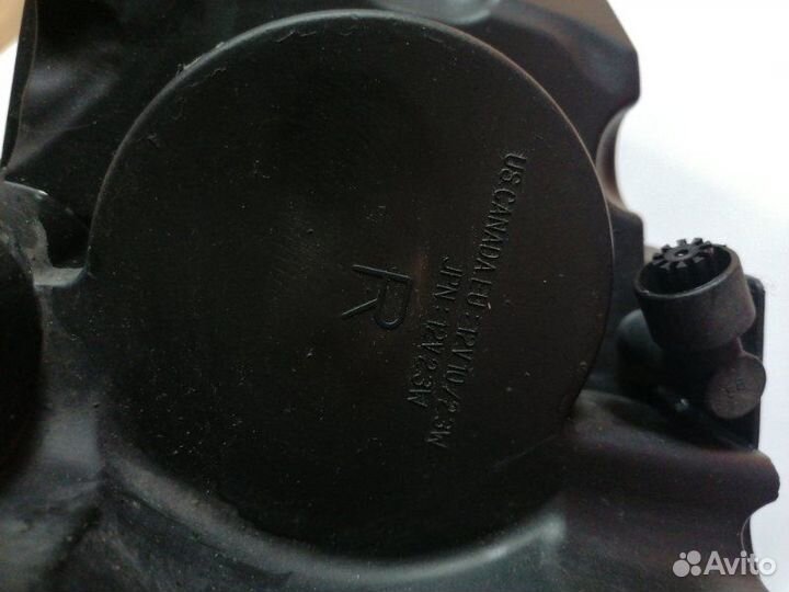 Фара ксеноновая передняя правая Mazda 6 седан 2.2D