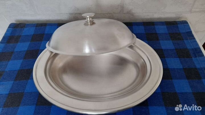Блюдо с крышкой