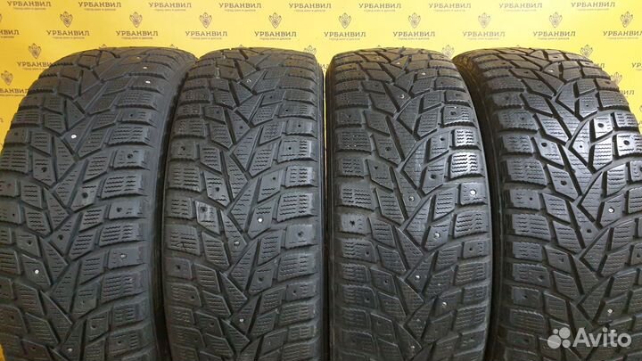 Dunlop SP Winter Ice 02 215/55 R17 98T