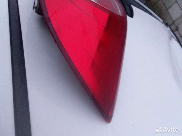 Renault logan 2 фонарь задний правый