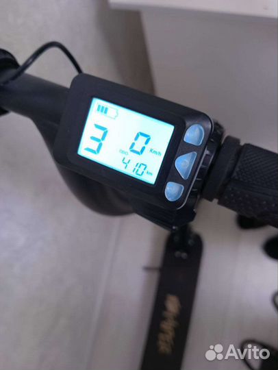 Электросамокат hiper vx690