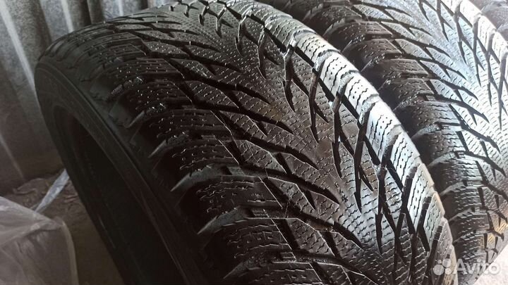 Nokian Tyres Hakkapeliitta R3 295/40 R21