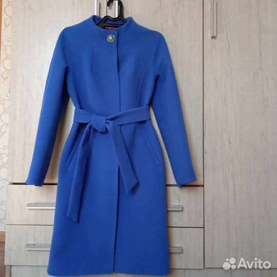 Пальто женское новое 42 размер