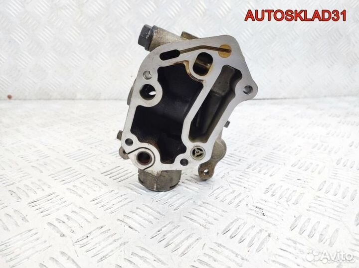 Кронштейн масляного фильтра Audi A4 B7 06B115417F