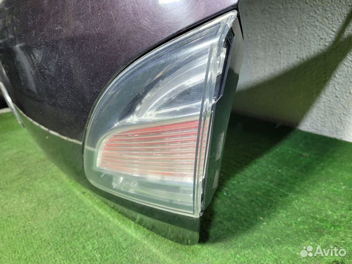 Фонарь внутренний правый Koito на Mazda 6 GH