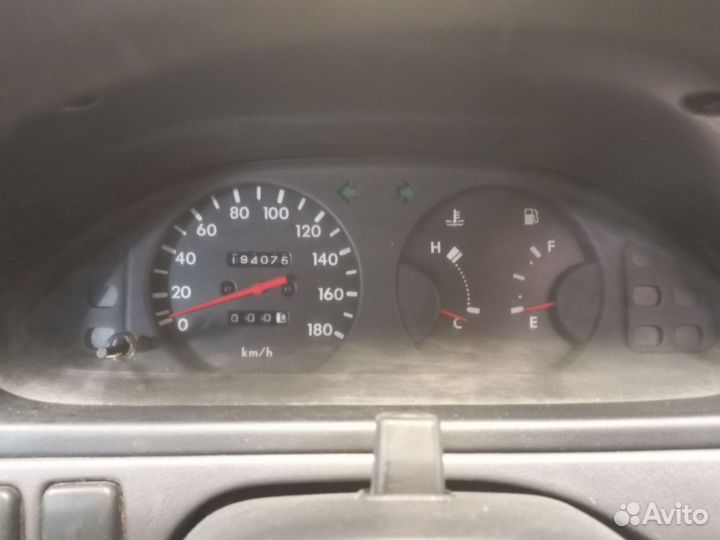 Daihatsu Charade 1.5 МТ, 1997, 194 076 км