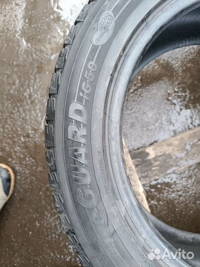 Yokohama Ice Guard IG50 215/55 R17