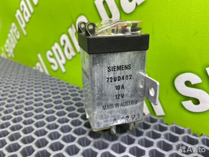 Реле перегрузки Mercedes-Benz 190 W201 M102.910