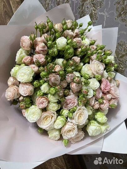 Живые цветы букеты пионовидные розы,букет цветов