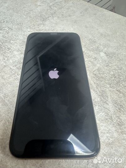 iPhone Xs, 64 ГБ