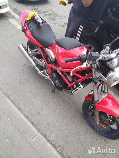 Suzuki bandit 400
