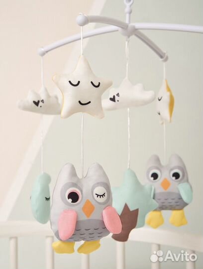 Мобиль на кроватку новый
