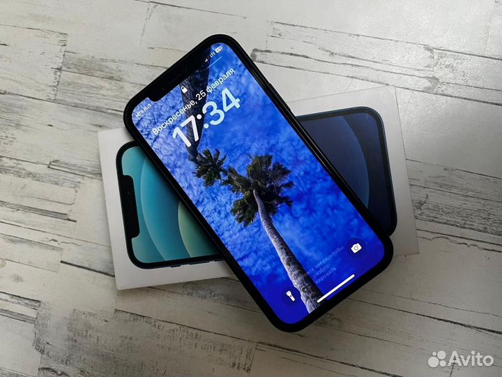iPhone 12, 64 ГБ