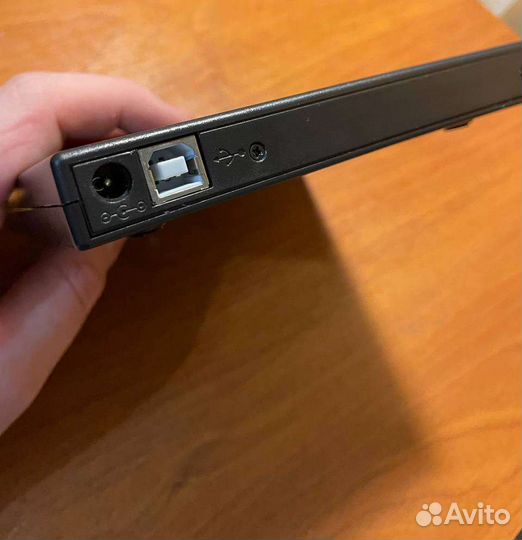 Внешний дисковод (оптический привод ) CD / DVD