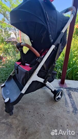 Прогулочная коляска yoya