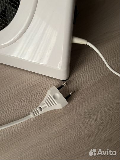 Вытяжка для маникюра