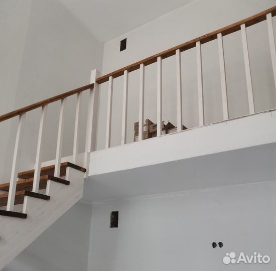 Лестница на заказ и комплектующие