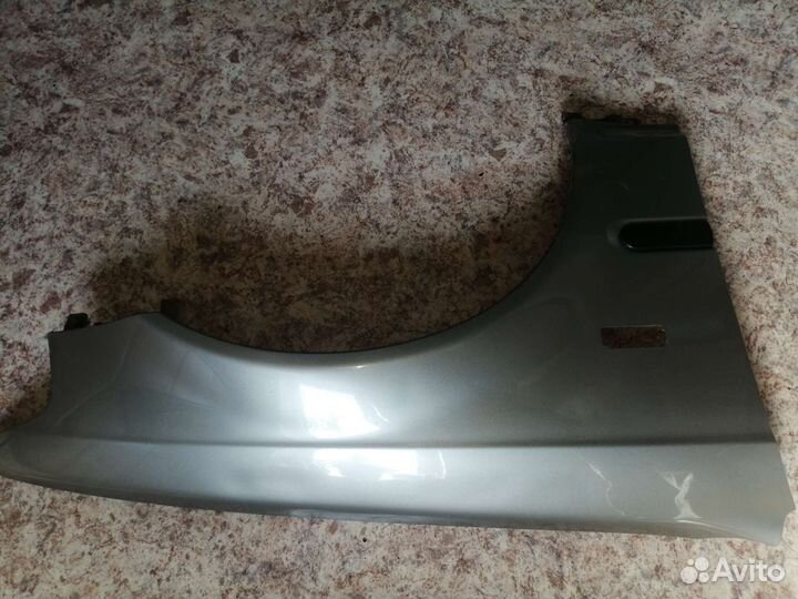 Капот Honda Domani