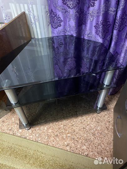Стеклянная тумба