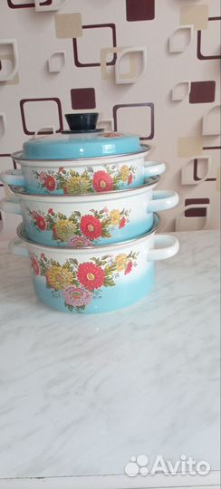 Набор эмалированных кастрюль СССР