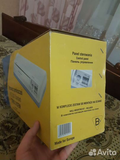 Обогреватель помещений настенный