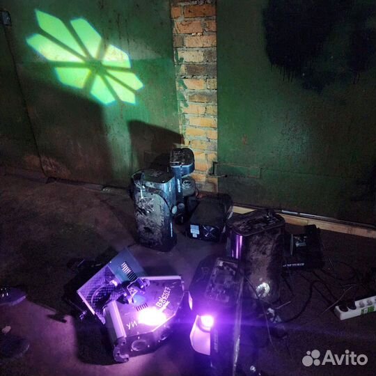 Cветосканер Robe Scan 250 xt