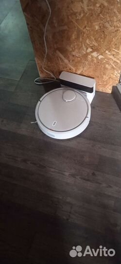 Робот-пылесос Xiaomi Mi Robot Vacuum