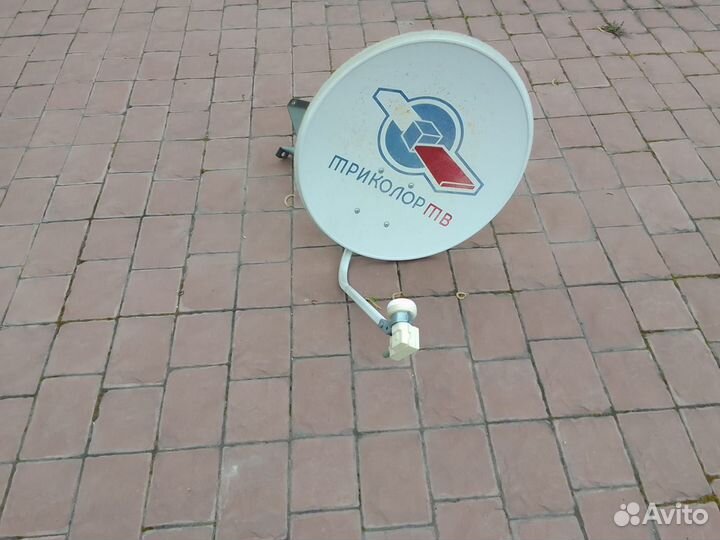 Спутниковая тарелка триколор