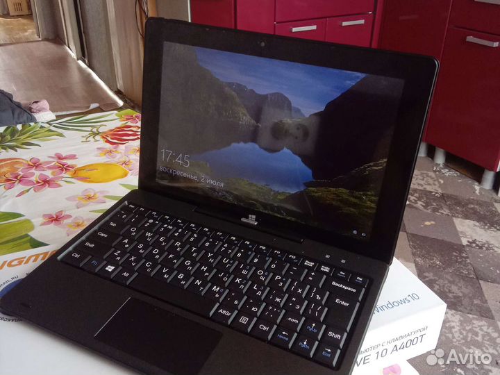 Планшетный компьютер с клавиатурой