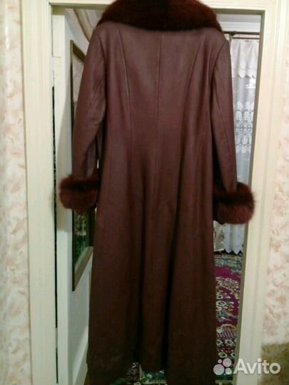 Кожаный плащ