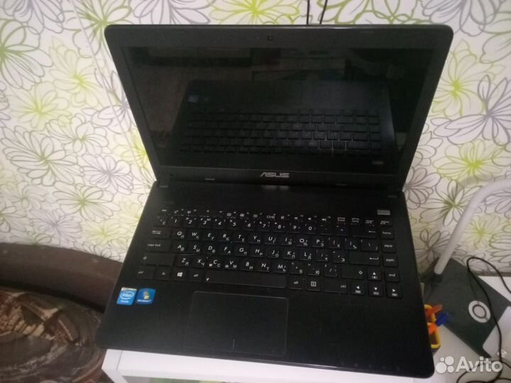 Ноутбук asus