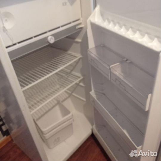 Холодильник б/у