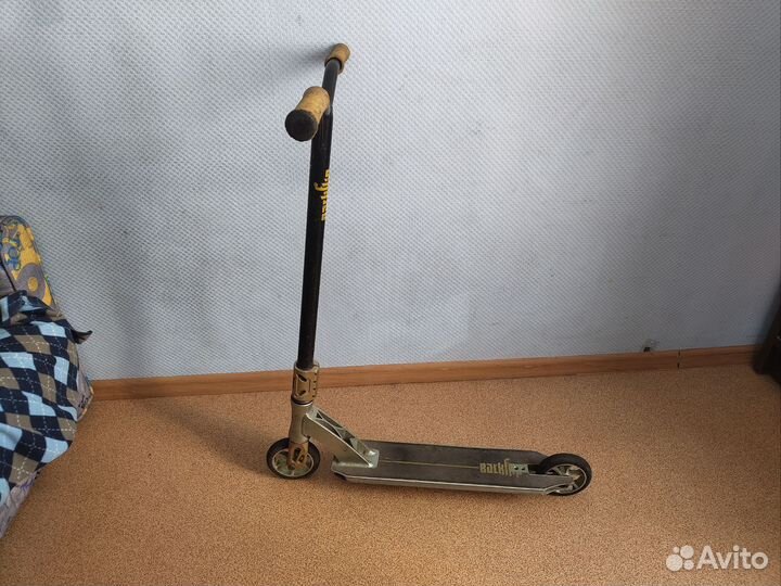 Самокат трюковой комплит от tilt