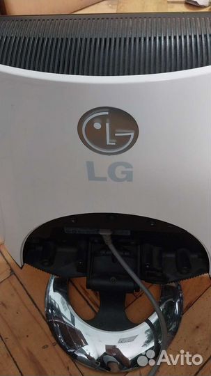 Монитор LG flatron L1740BQ