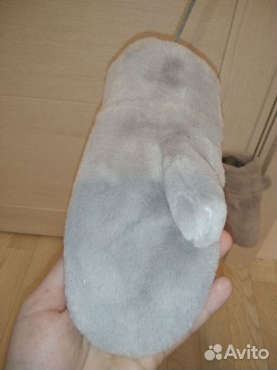 Меховые варежки кошечки
