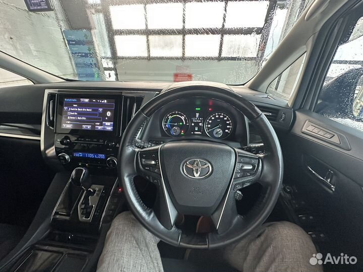 Toyota Vellfire 2.5 CVT, 2015, 136 605 км