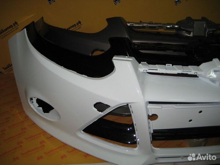 Бампер Ford Focus 3 крашенный в цвет (Любой)