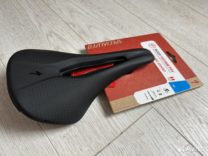 Седла specialized в ассортименте