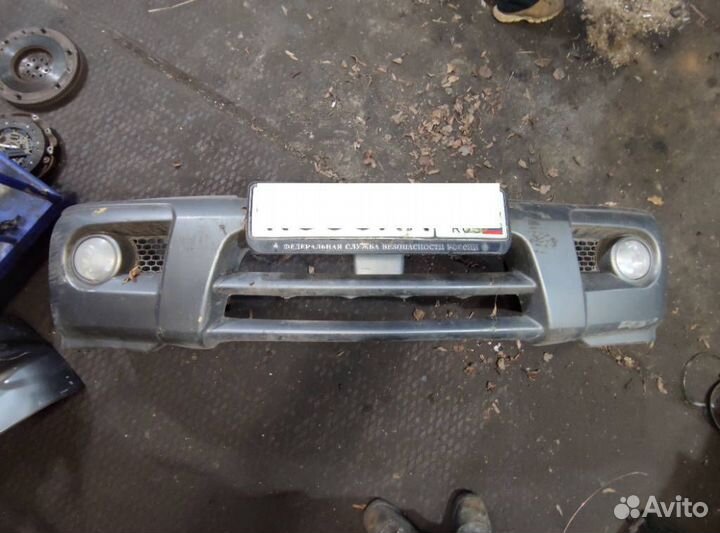 Бампер передний Kia Pregio 2002 2.7