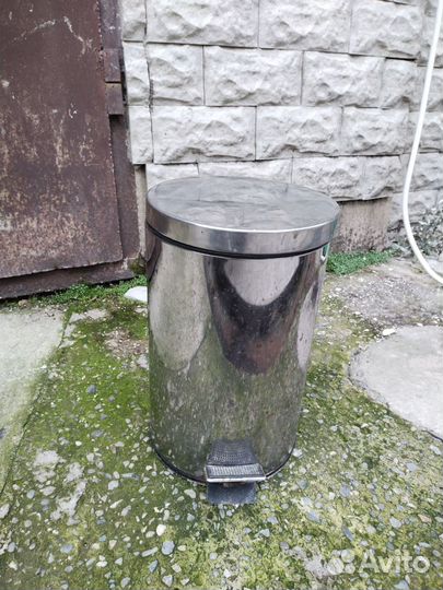 Мусорное ведро