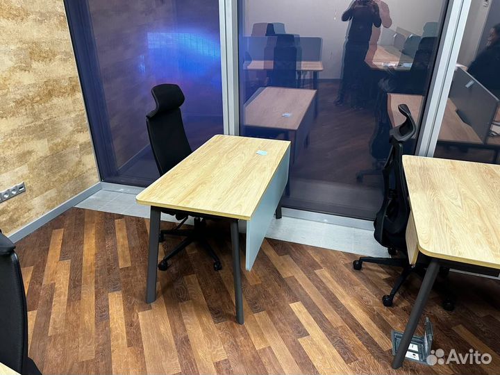 Стол офисный для сотрудников