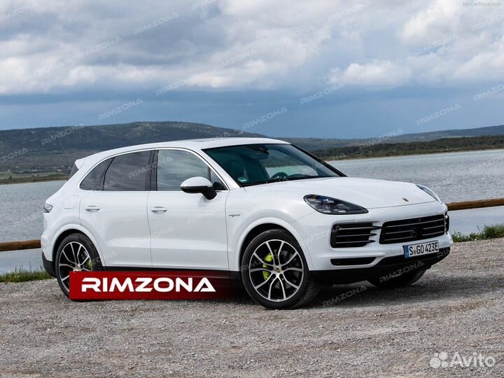 Кованые диски R21 на Porsche Panamera