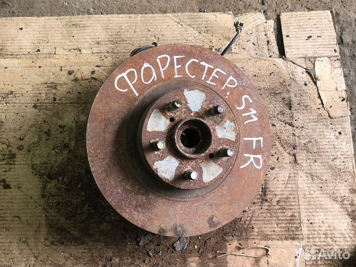 Subaru forester s11 кулак поворотный