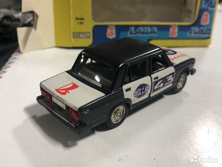 Сувенирная модель ваз-2105 Ралли