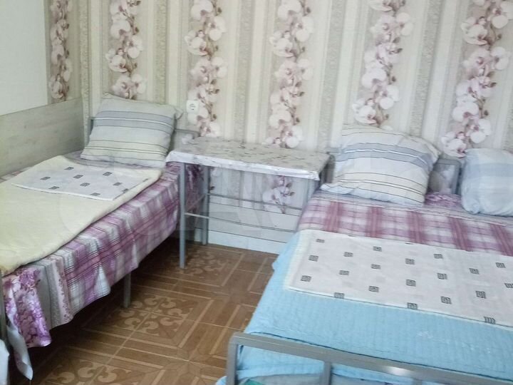 Комната 20 м² в 5-к., 1/2 эт.